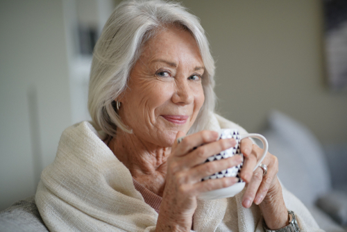 woman drinking coffee