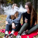 adolescent girls vaping cannabis